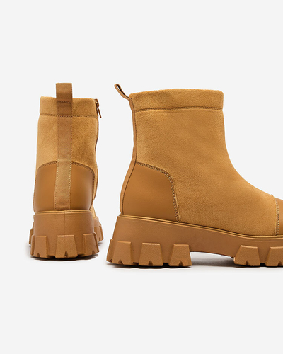 Royalfashion Dámské kozačky na plochém podpatku v barvě camel Leffoi