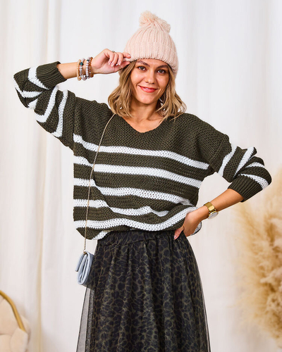 Royalfashion Tmavě zelený dámský pruhovaný svetr