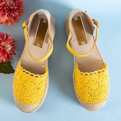 Жовті босоніжки на платформі Ritisa