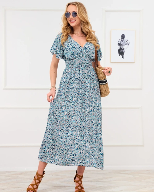 Зелена жіноча квітчаста сукня з вирізом-конвертом - Одяг