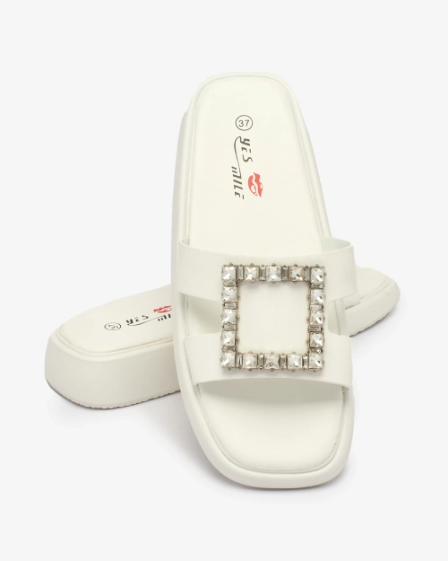 OUTLET Royalfashion Білі жіночі шльопанці з кристалами Telika