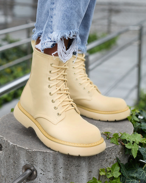 Royalfashion Матові бежеві жіночі черевики Kucillo