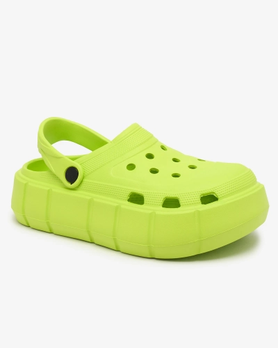 Royalfashion Neonově zelené dámské žabky s prolamovaným lemem Mightty
