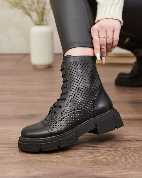 Чорні жіночі ажурні чоботи Rolika