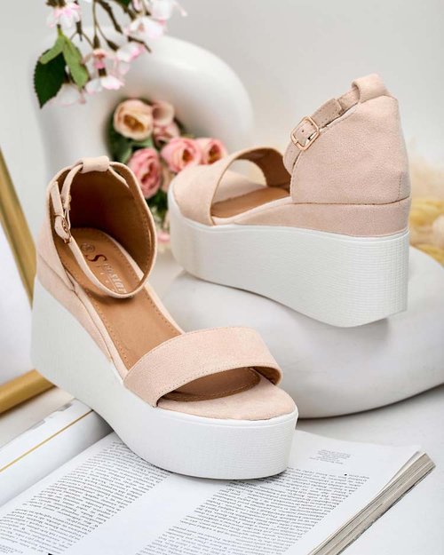 Жіночі босоніжки Royalfashion Elovia на каталці