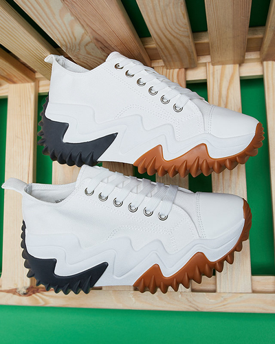 Спортивні туфлі а-ля кеди білого кольору Ascota- Взуття