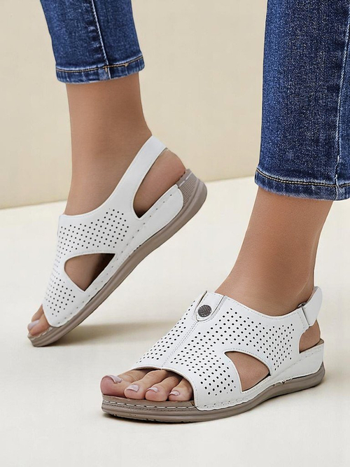 Royalfashion Жіночі ажурні сандалі Leminni