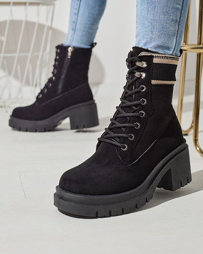 Černé traperské boty na jehle Koidoo- Obuwie