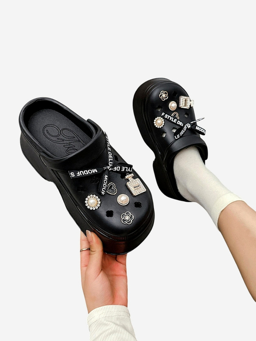 Royalfashion Жіночі гумові сланці з декораціями Dellos