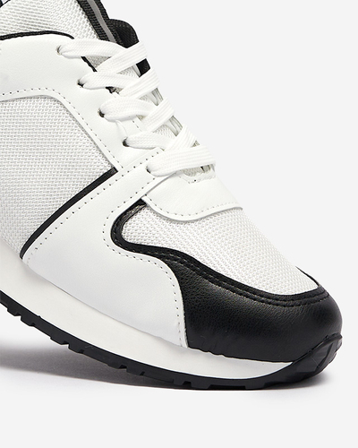 Bílé dámské sportovní boty s černými rubínovými vložkami - Obuv