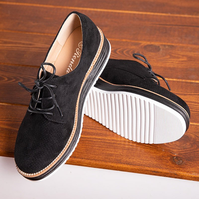 Чорні жіночі еко-замшеві туфлі на платформі