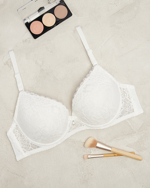 Krémová dámská push-up podprsenka zdobená krajkou- Spodní prádlo