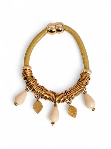 Dámský náramek s korálky a třpytkami