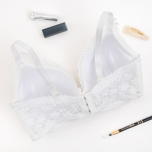 Кремовий жіночий бюстгальтер з мереживом