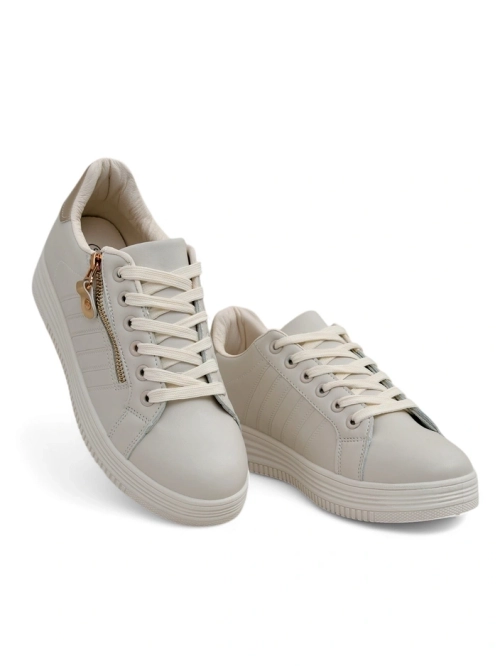 Royalfashion Жіночі спортивні кросівки з декоративною застібкою Evrove