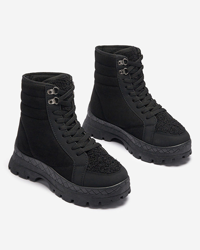 OUTLET Dámské zateplené traperky v černé barvě Wosser- Obuv