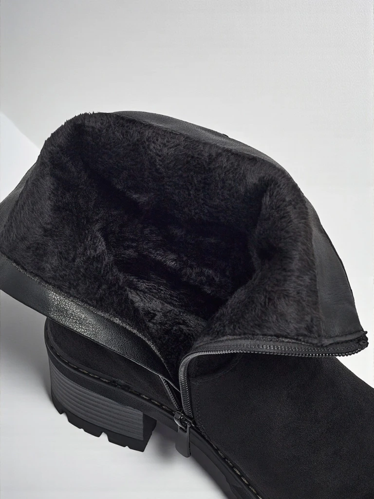 Vyšší dámské kotníkové boty z eko semiše Carmine