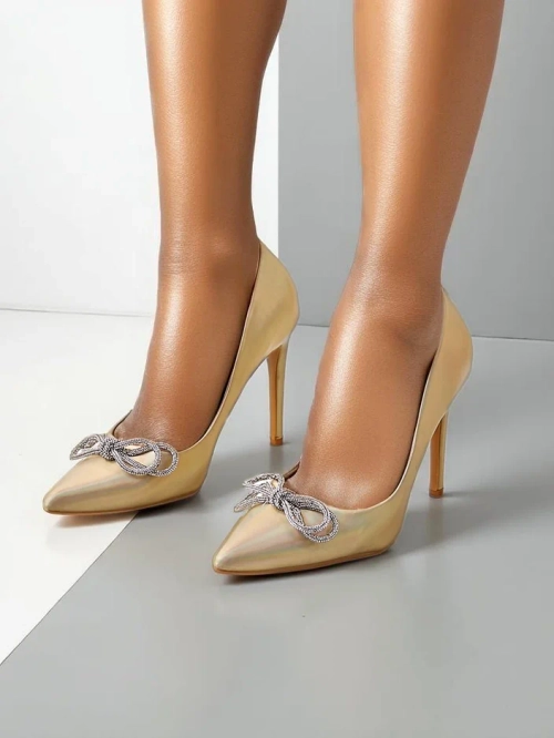 Royalfashion Жіночі туфлі на підборах з атласним покриттям та бантом Hefion