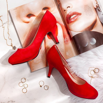 Czerwone czółenka na szpilce Vernazza - Obuwie