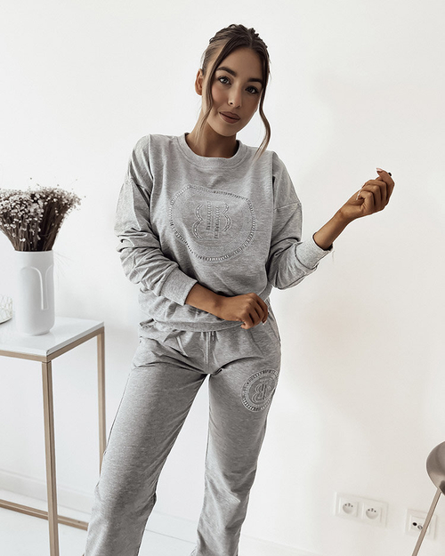 Royalfashion Світло-сірий жіночий спортивний костюм з цирконами