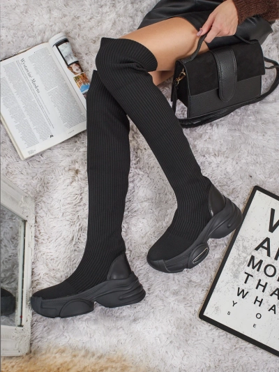 Довгі жіночі сліпони ботфорти на товстій підошві Ravmora