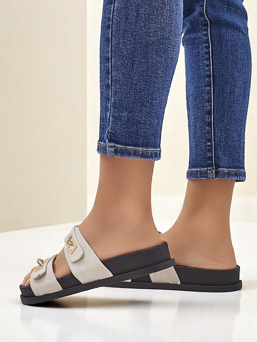 Royalfashion Жіночі сандалі з декоративними пряжками Costes