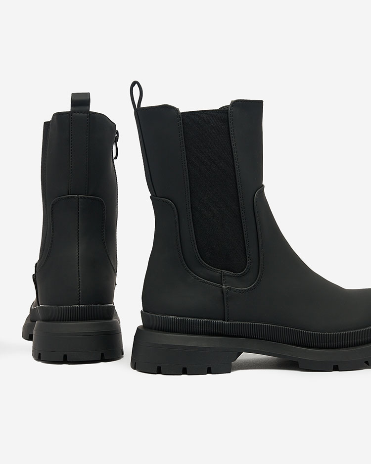 Royalfashion Černé matné dámské kozačky Ivajella