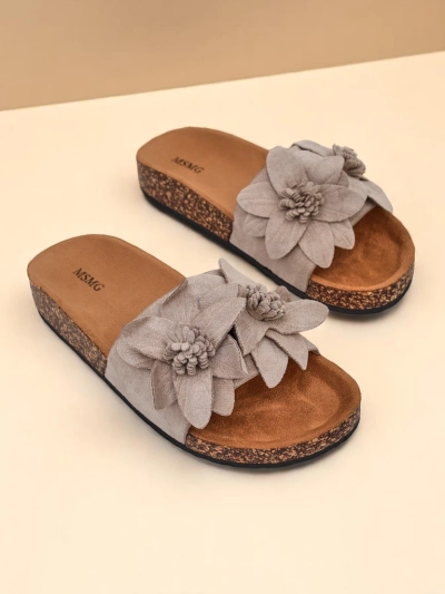 Royalfashion Жіночі шльопанці з квітами Foules