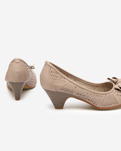 Бежеві жіночі туфлі з відкритими носками на низьких підборах Rekone - Туфлі