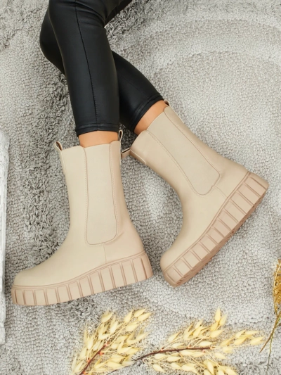 Vyšší dámské kotníkové boty z eko kůže Livora