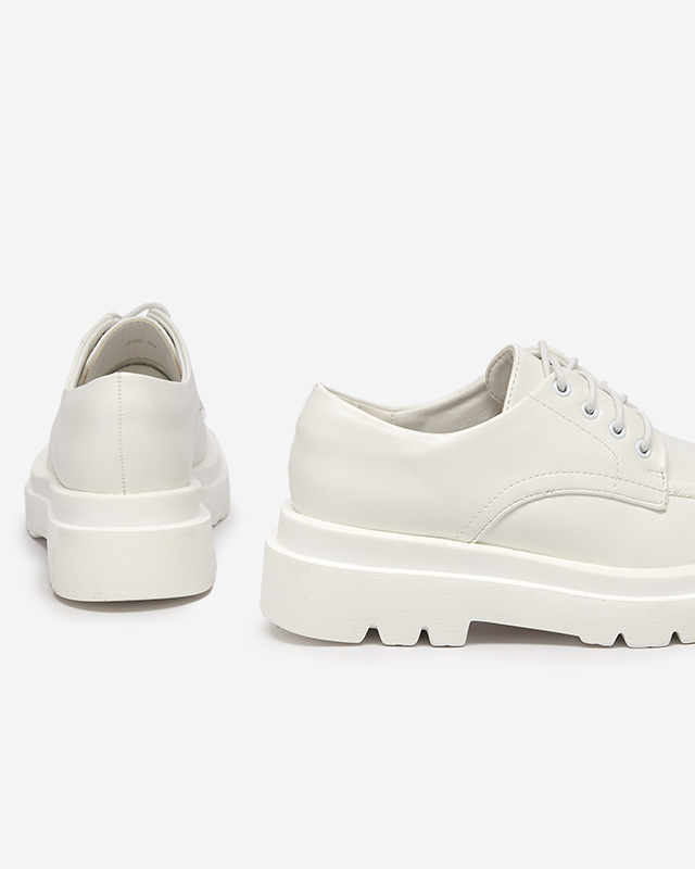 Bílé dámské polobotky z ekokůže se šněrováním Gerin - Obuv