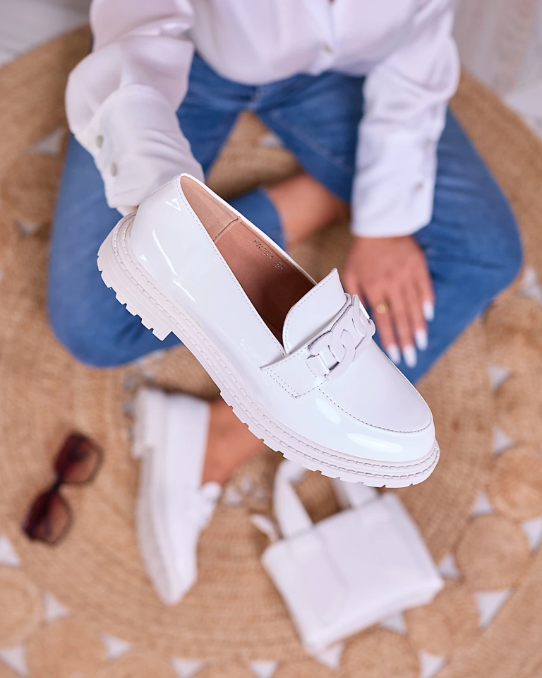 Royalfashion Bílé lakované mokasíny pro ženy Dafench
