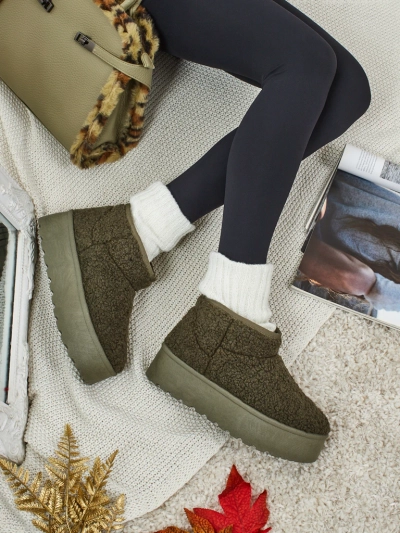 Короткі жіночі черевики а-ля снігоходи Marellin