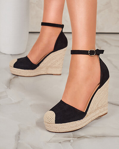 Royalfashion Černé dámské sandály na platformě Meylasi