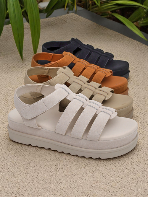 Жіночі сандалі Heraclea Royalfashion на платформі чорні з екошкіри