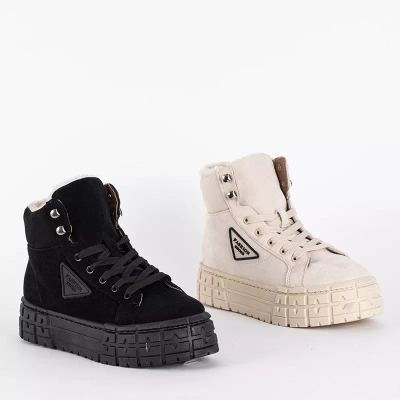 OUTLET Бежеві жіночі чоботи на шнурівці на платформі Tessi - Взуття