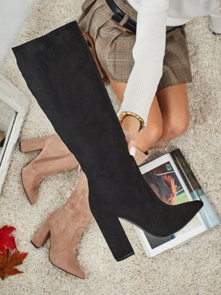 Dámské kozačky eko semišové na sloupku Feravi