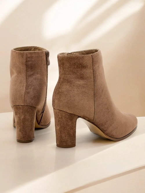 Жіночі чоботи на підборах Royalfashion Wierod