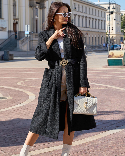 Royalfashion Чорне жіноче пальто з овчини з поясом