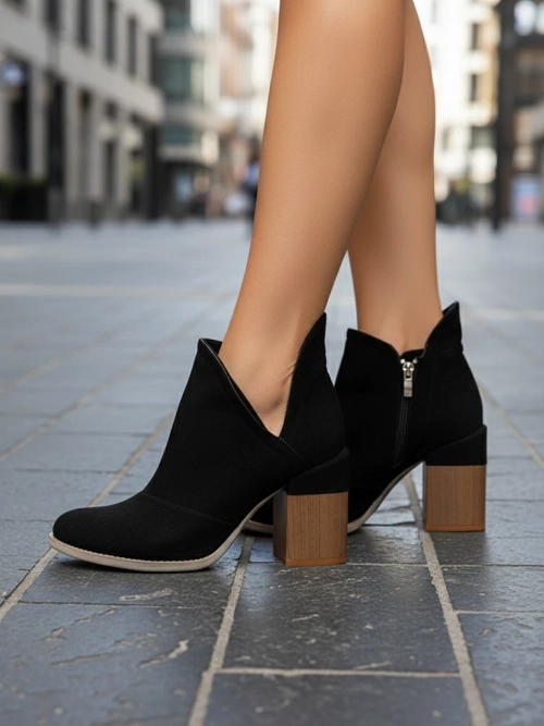 Чорні жіночі ботильйони з вирізами Cintura - Взуття