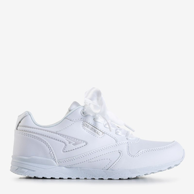 Білі жіночі кросівки Kamela