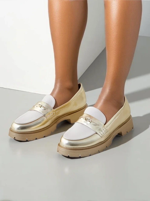 Royalfashion Жіночі лофери Deres