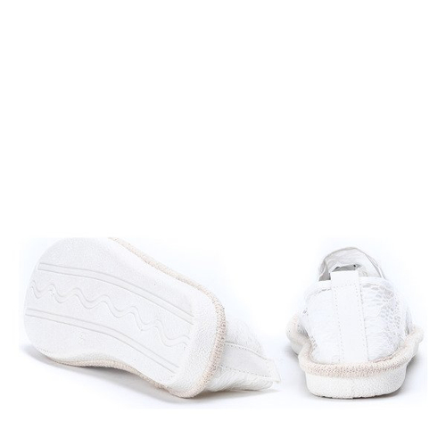 Білі еспадрилі, прикрашені мереживним матеріалом Роза - Взуття 1