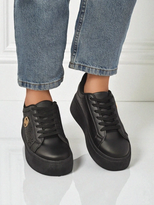 Жіночі снікерси платформа Perseida Royalfashion чорні екошкіра