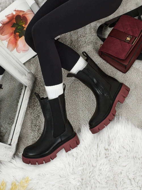 Високі жіночі ботильйони з екошкіри на кольоровій підошві Dorvella