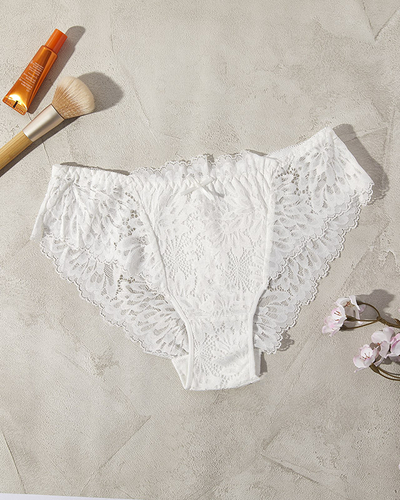 Білі мереживні трусики