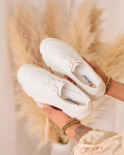 Royalfashion Bílé dámské polobotky s pevnou podrážkou Trendy Šněrovací polobotky