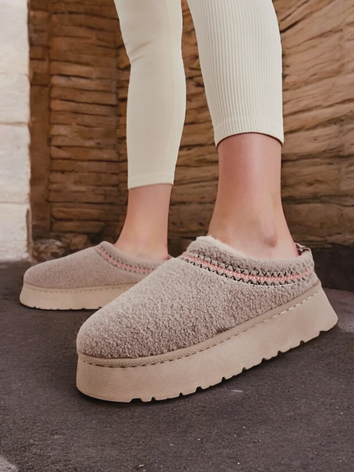 Рояльна мода Короткі жіночі снігові чоботи в стилі снігоходів Езель