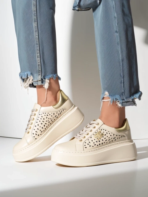 Royalfashion Жіночі спортивні кросівки з перфорацією Jovixi