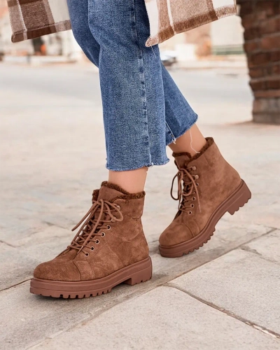 Dámské béžové kožené boty Vesot